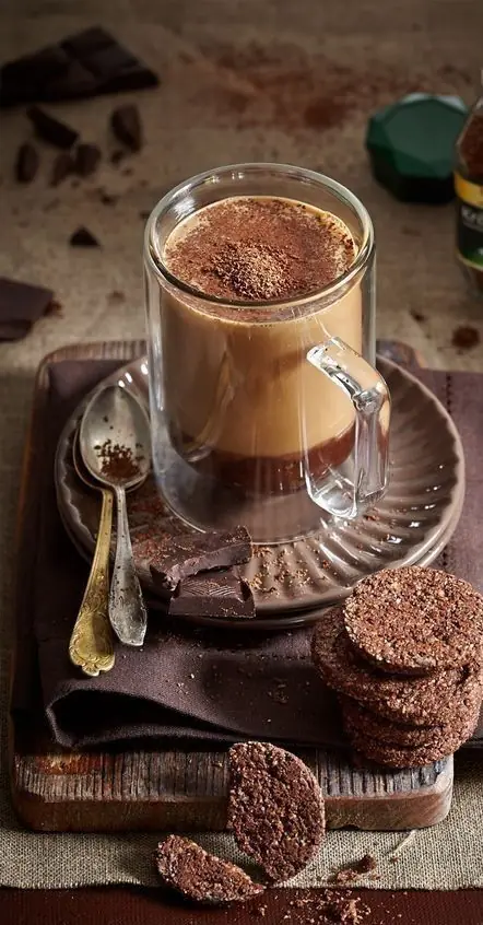 Hot Chocolate شوكلا ساخنة