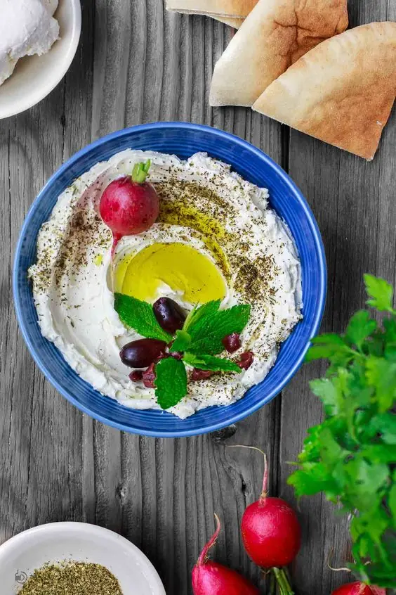 Mum's Labneh لبنة سورية طازجة