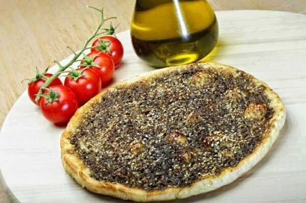 Manakish Zaatar مناقيش زعتر