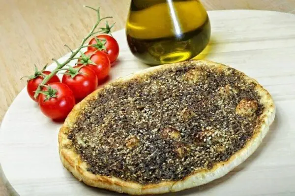Manakish Zaatar مناقيش زعتر