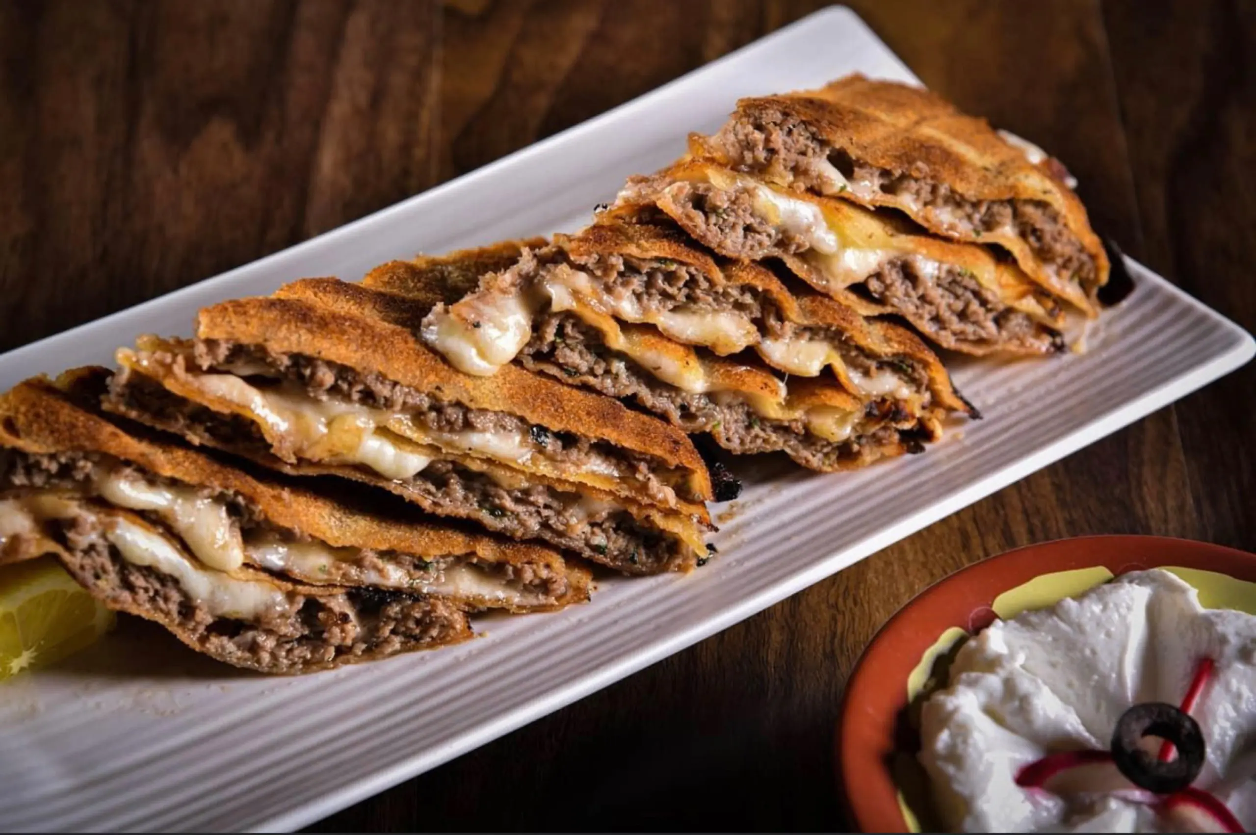 Sandwich Toshka Halabi صندويشة طوشكا حلب